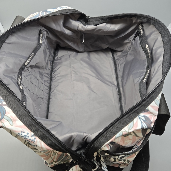 LeSportsac Large Weekender Floral Travel Tote Overnight Bag - Picture 12 of 13